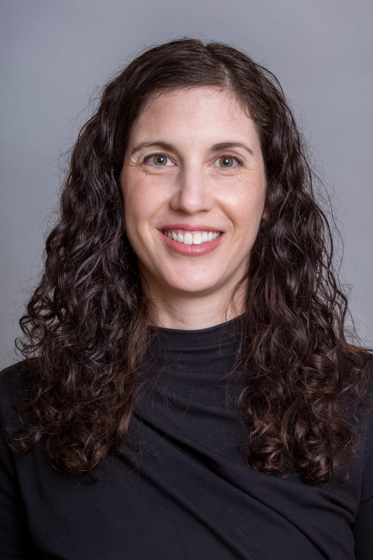 A photo of Nurit Azouz.