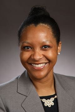 A photo of Tara Calhoun.