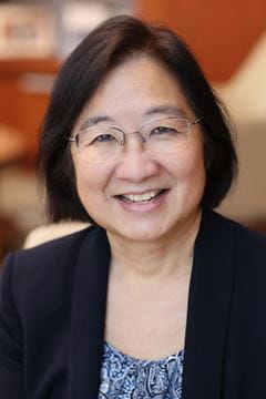 A photo of Tina Cheng.