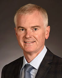 A photo of W. Robert DeFoor.