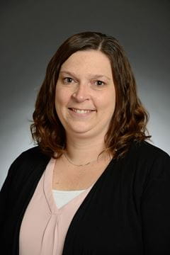 A photo of Julie Lee.