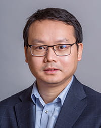 A photo of Shijie Liu.