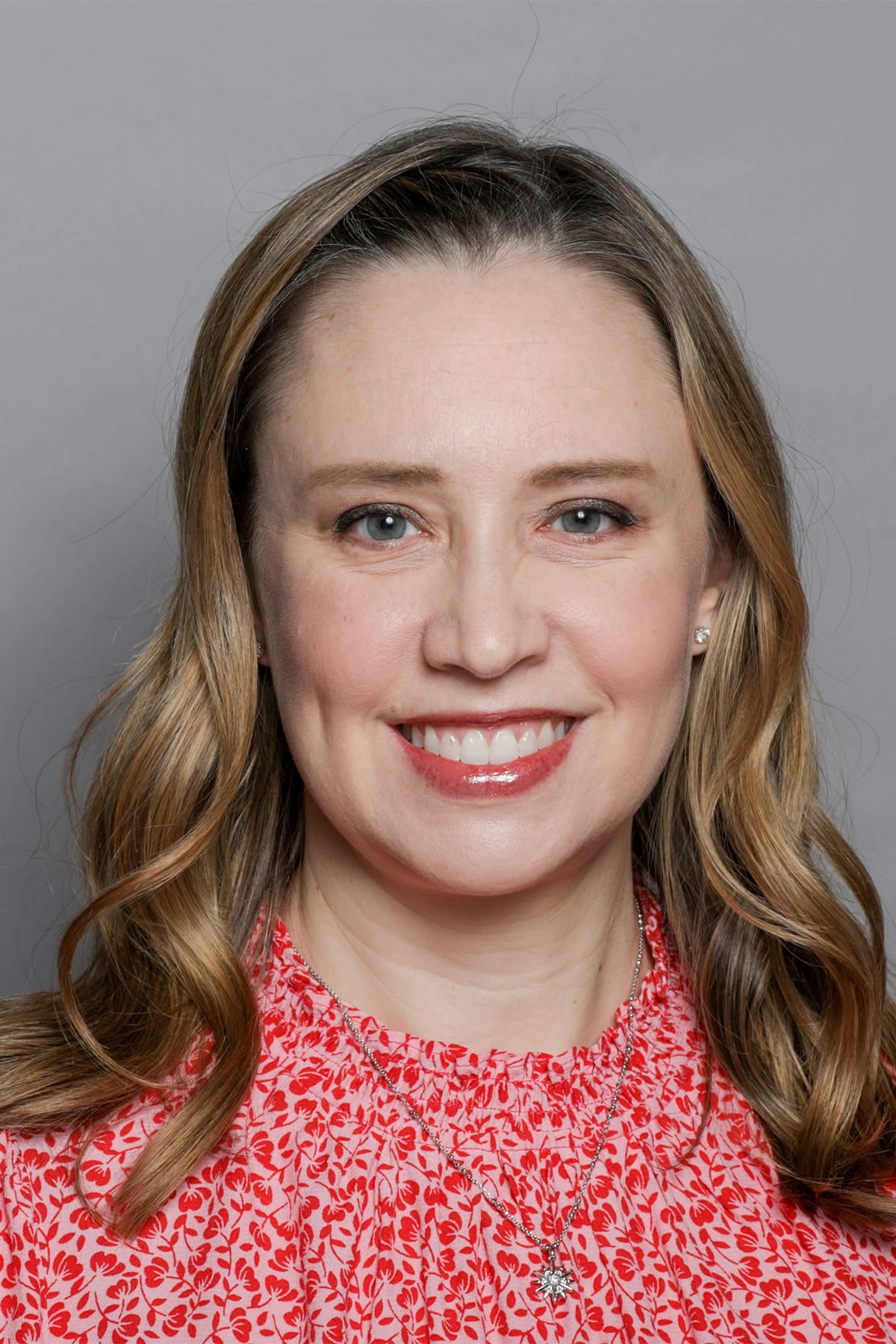 A photo of Rachel Thienprayoon.