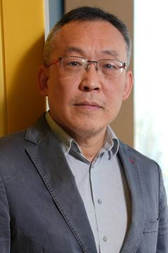 A photo of Yongbin Zhang.