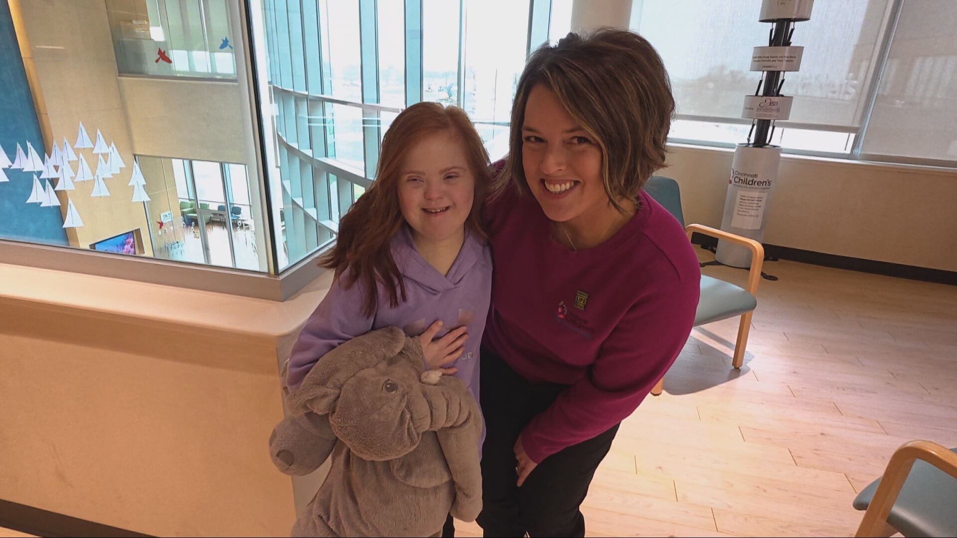 Cincinnati teen gets kidney from nurse who once worked in her NICU