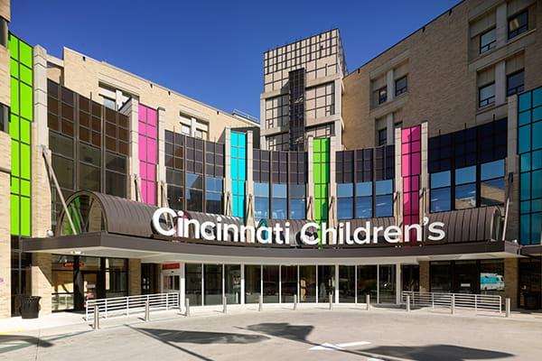 A photo of the Cincinnati Children's main entrance.