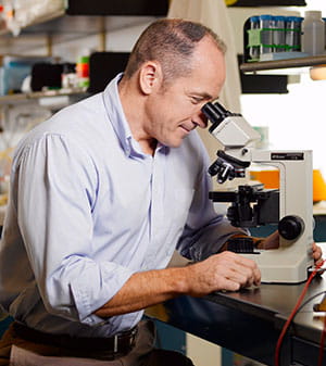 Jeffery Molektin, PhD in the lab.