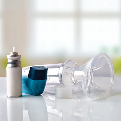 Inhaler and chamber mask.