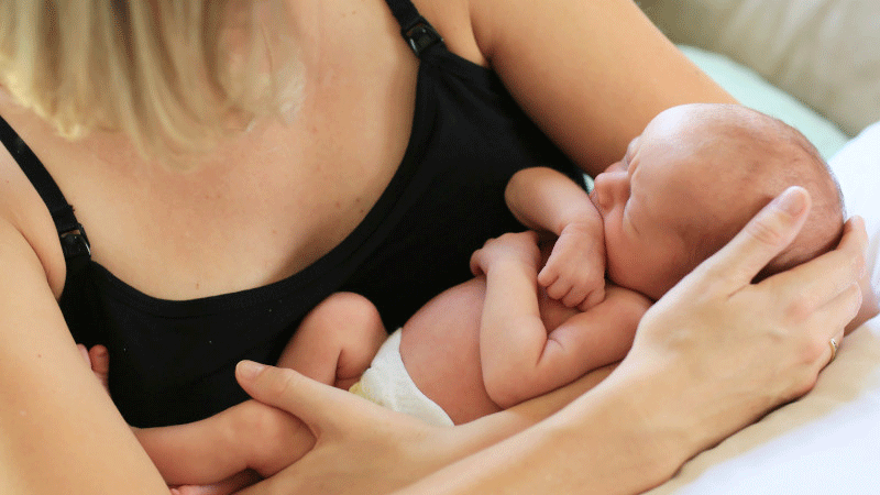 breastfeeding mom and infant