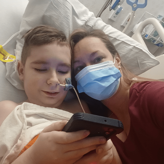Jaxen and his mom the morning of the transplant.