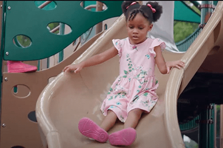 Saniya slides.