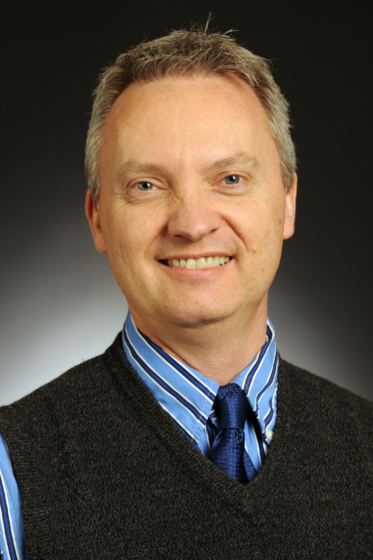 Photo of Michael Henrickson, MD, MPH, RhMSUS