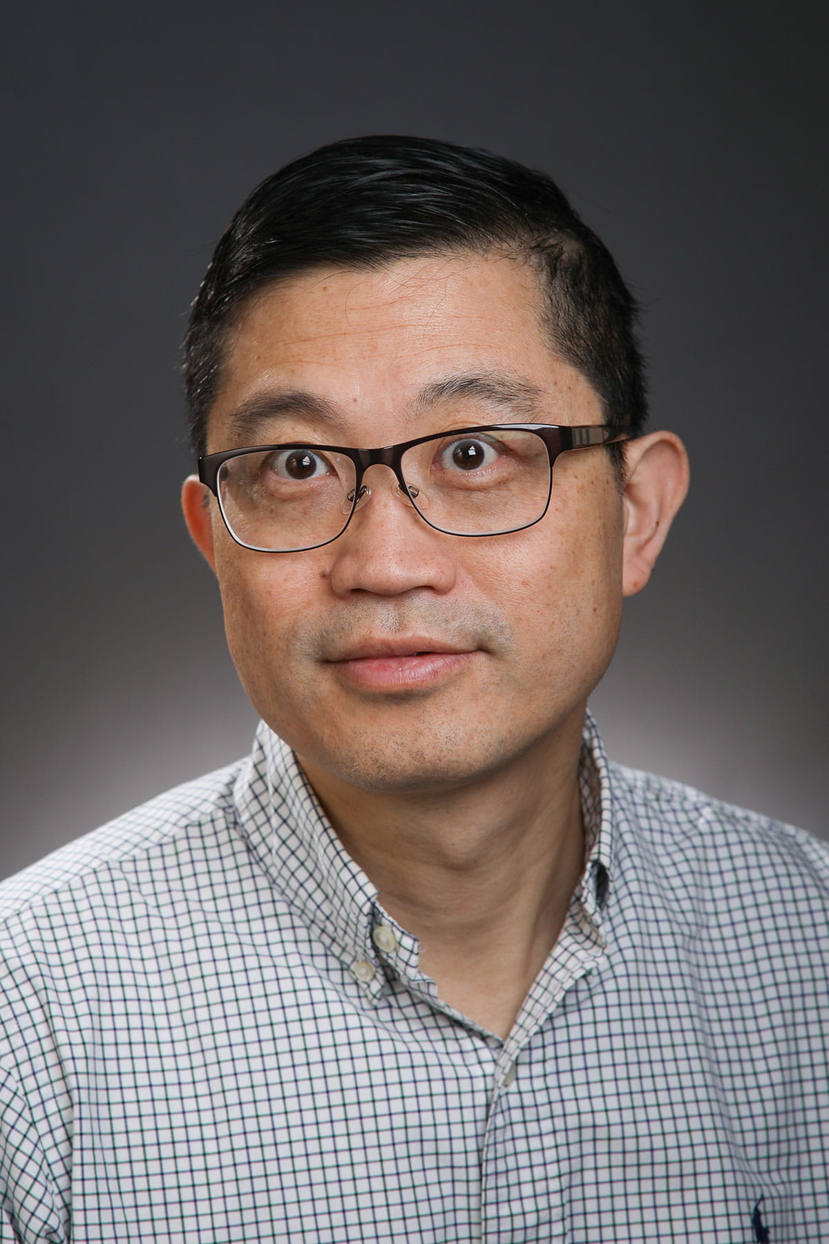 Photo of Qing Richard Lu, PhD