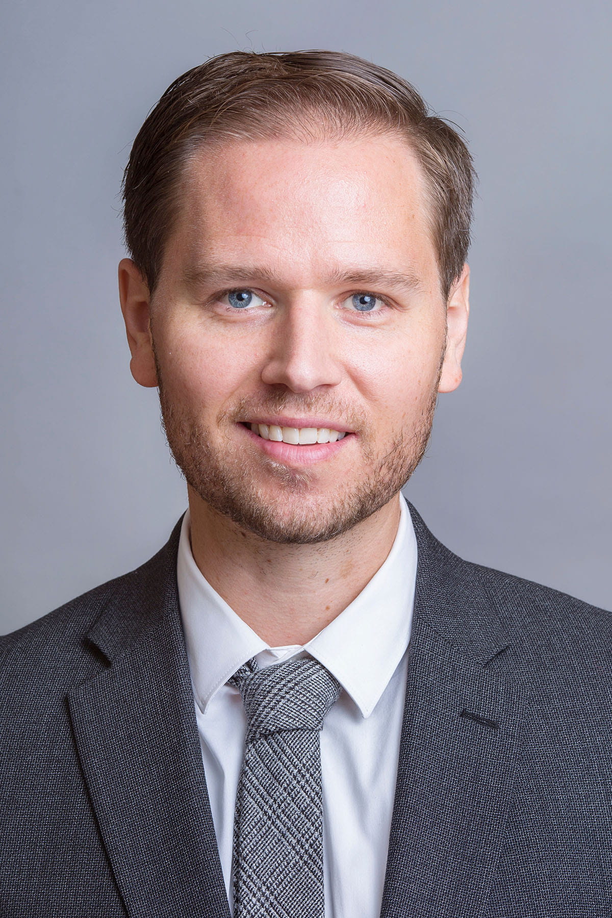 Photo of Derek Weyhrauch, MD
